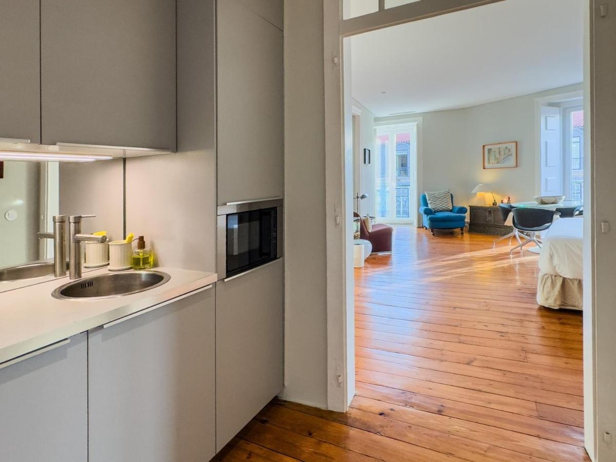 Apartment Charming In The Heart Of Lisbon